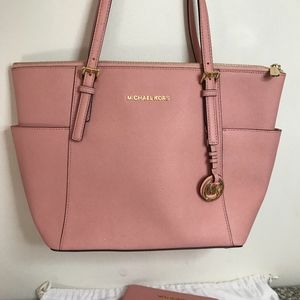 Michael Kors west/east top zipper bag and wallet